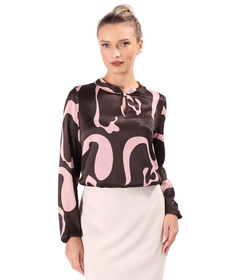 Elegant blouse made of printed satin viscose