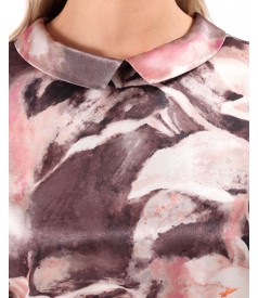 Blouse made of satin viscose printed with floral motifs