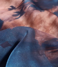 Blouse with folds at the neckline made of printed veil