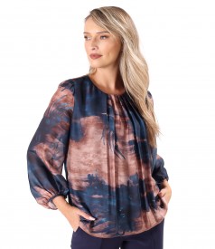 Blouse with folds at the neckline made of printed veil