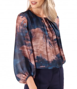 Blouse with folds at the neckline made of printed veil