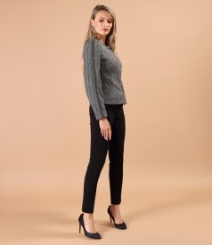 Office outfit with ankle pants and a cotton jacket