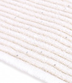 Elegant dress with gold metallic thread