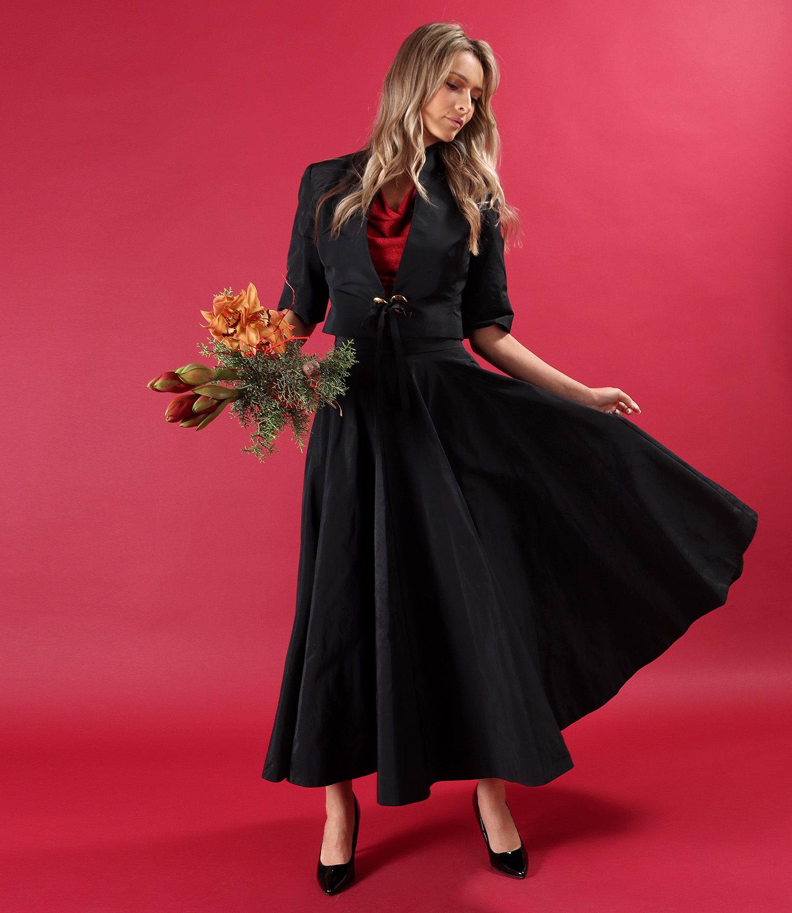 Long full tafta skirt with decorative elasticated back