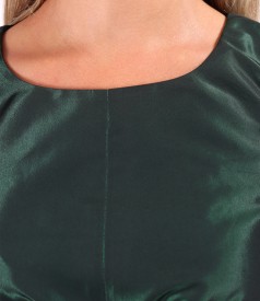 Elegant taffeta dress with detachable brooch at the waist