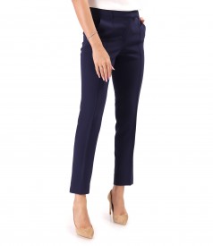 Ankle pants made of elastic fabric