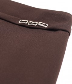 Short flared skirt made of elastic fabric with viscose