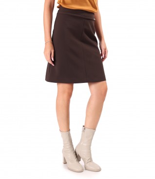 Short flared skirt made of elastic fabric with viscose