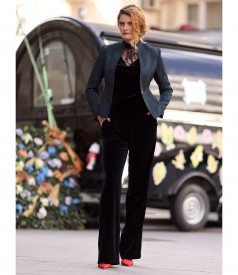 Wide pants made of black elastic velvet
