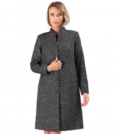 Elegant coat made of fabric with sequins