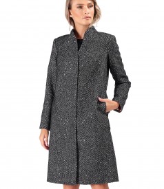 Elegant coat made of fabric with sequins