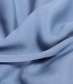 Elegant blouse made of satin-finish viscose