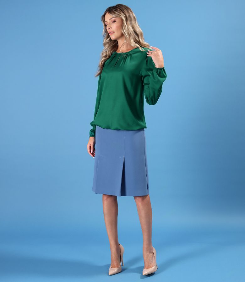 Elegant blouse made of satin-finish viscose