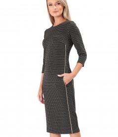 Elegant dress made of thick elastic jersey