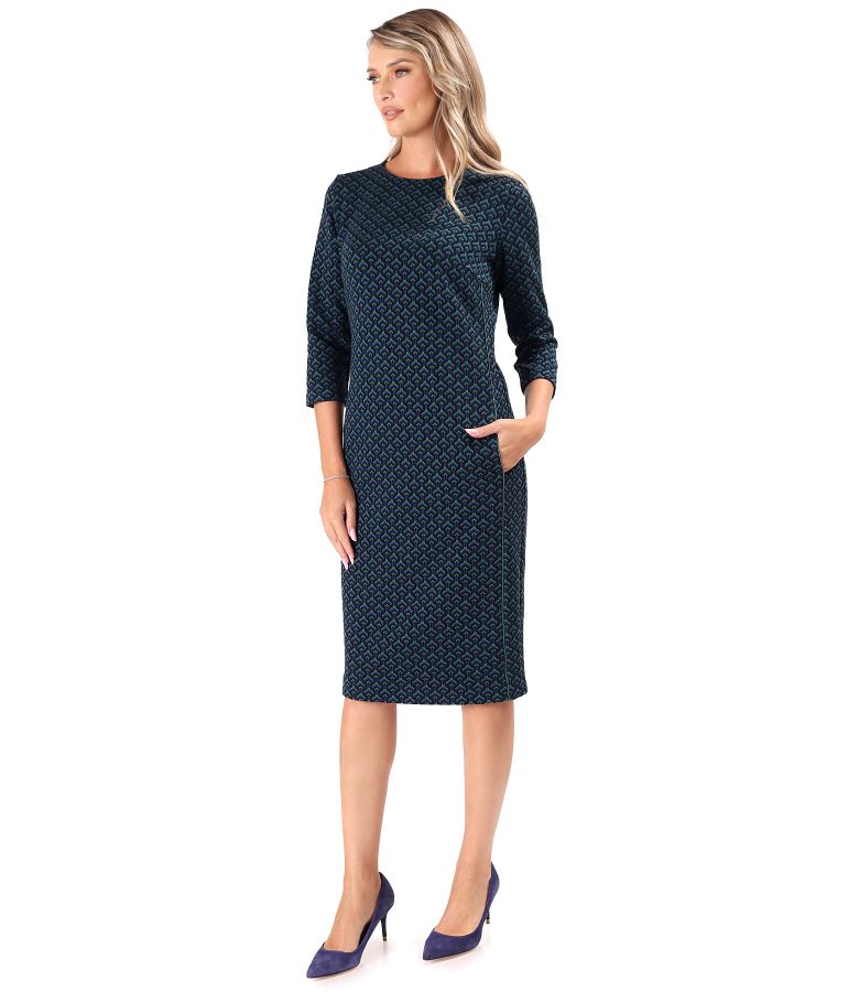 Elegant dress made of thick elastic jersey