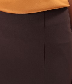 Flared skirt with front pleats