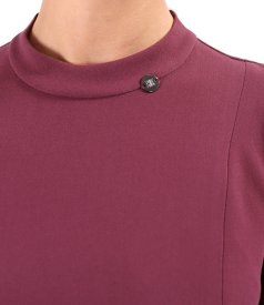 Elegant dress with long flared sleeves