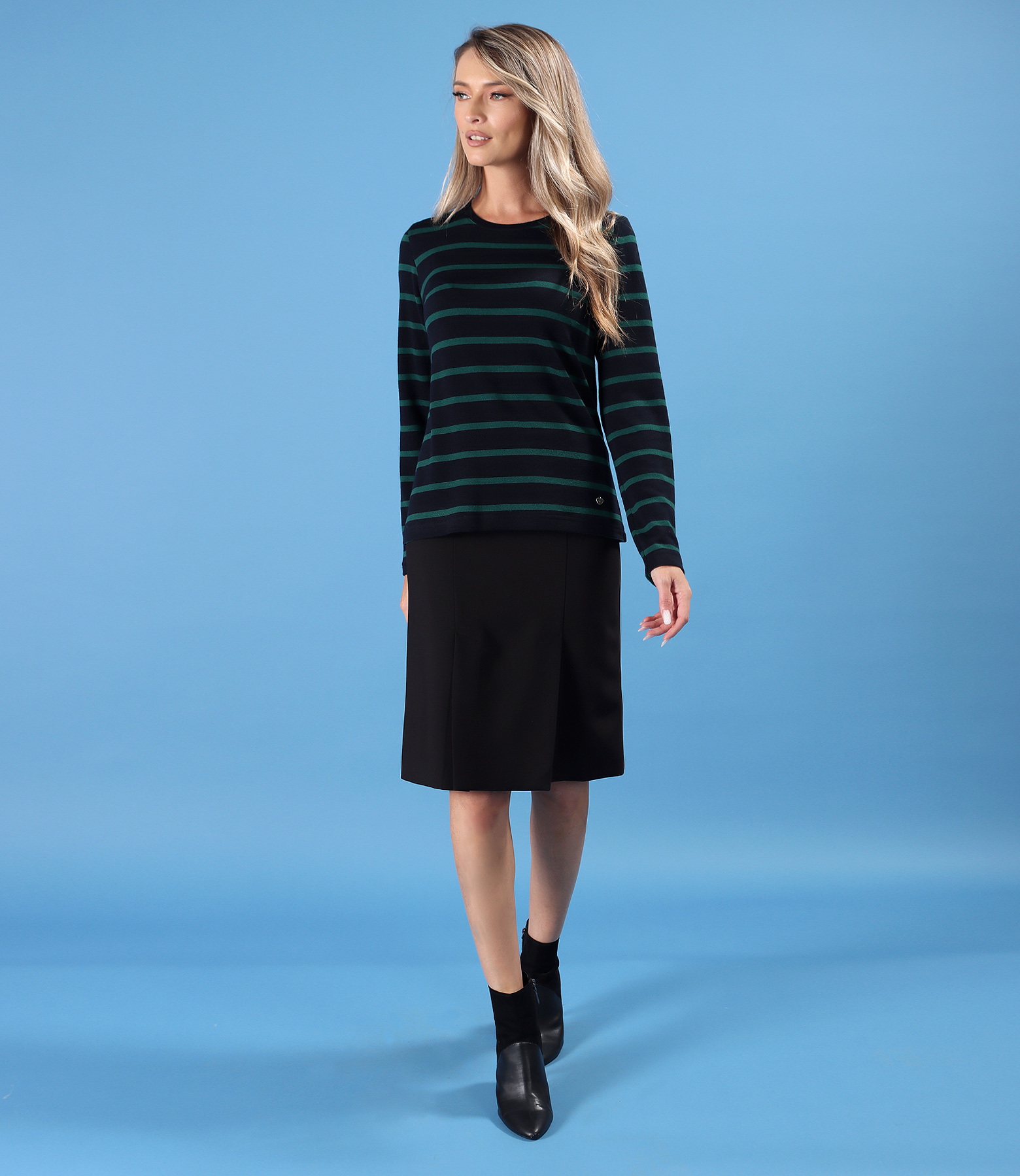 Thick elastic jersey blouse with wool printed with stripes