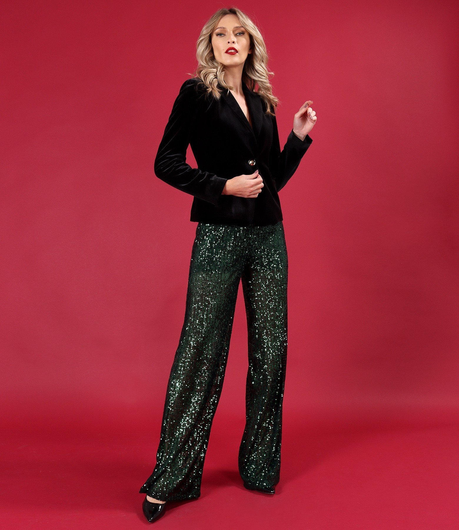 Evening set with stretch velvet jacket and wide-leg sequin trousers