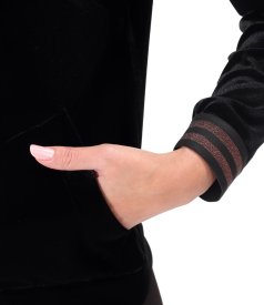 Blouse made of black elastic velvet with a front zipper