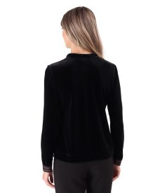 Blouse made of black elastic velvet with a front zipper