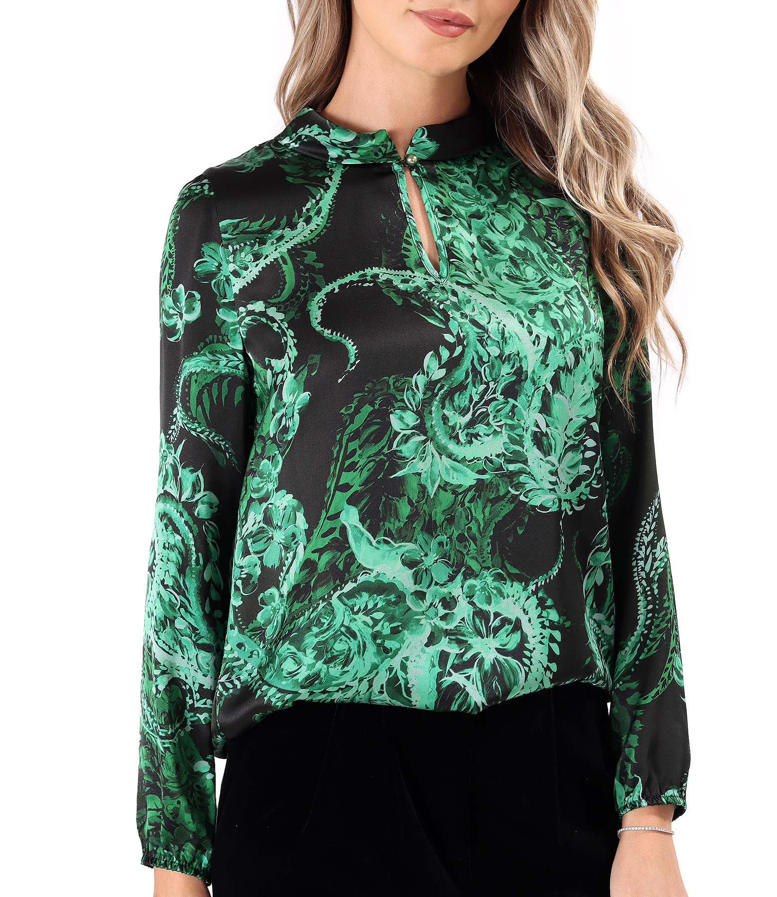 Elegant blouse made of natural silk