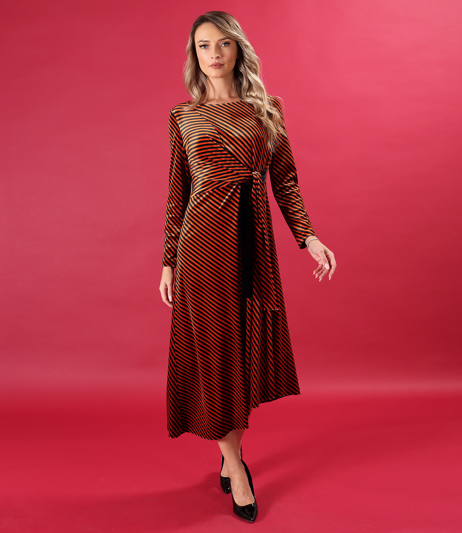 Striped elastic velvet midi dress