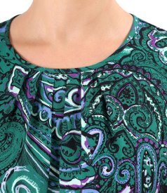 Viscose blouse with pleats at the neckline printed with paisley motifs
