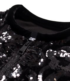 Blouse made of sequins with a zipper on the front