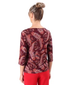 Blouse made of elastic jersey printed with paisley motifs