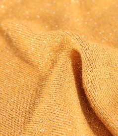 Elastic jersey blouse with metallic thread and pleated neckline