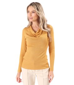 Elastic jersey blouse with metallic thread and pleated neckline