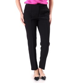 Elegant ankle pants made of elastic fabric