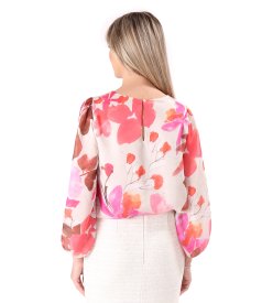 Blouse with folds at the neckline made of printed veil