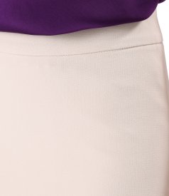 Office skirt with wide cord at the waist