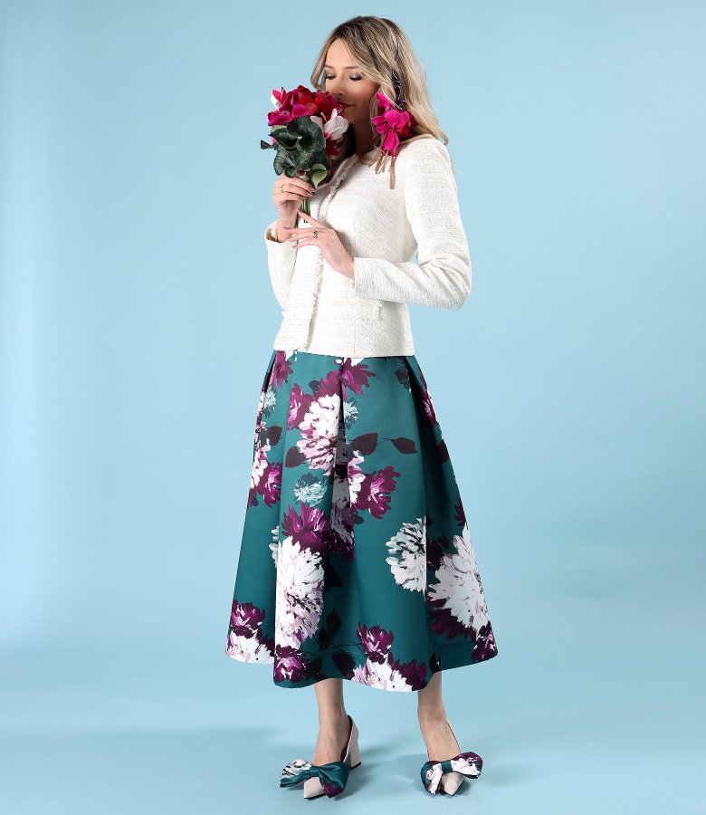 Midi skirt printed with oversized flowers