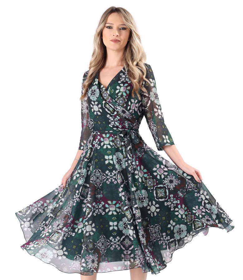 Elegant veil dress printed with floral motifs