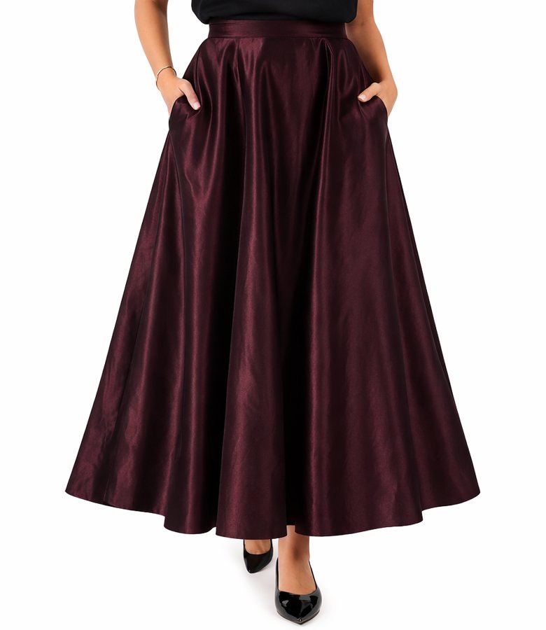 Long taffeta skirt with decorative elastic on the back