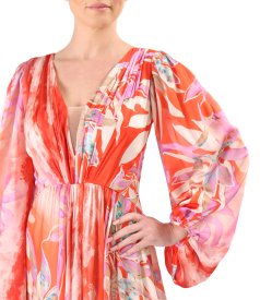 Long evening dress made of veil printed with floral motifs