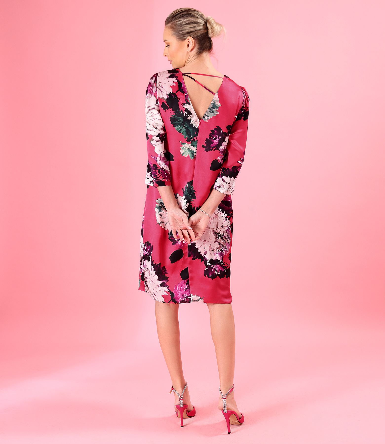 Relaxed-fit silk dress in floral print with deep back neckline