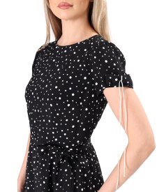 Elegant viscose dress printed with polka dots