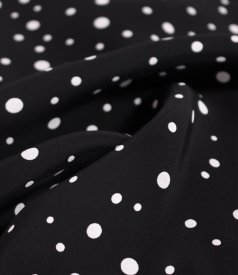Elegant viscose dress printed with polka dots