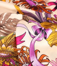 Elegant satin viscose blouse printed with floral motifs