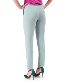 Ankle pants made of elastic fabric