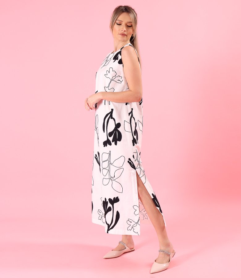 Long cotton dress embroidered with floral motifs