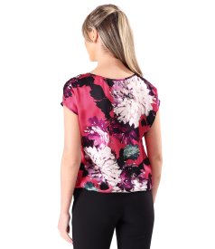 Casual blouse made of natural silk printed with floral motifs