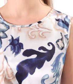 Elegant dress made of satin viscose printed with floral motifs