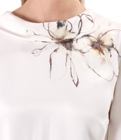 Elegant dress with a deep back neckline