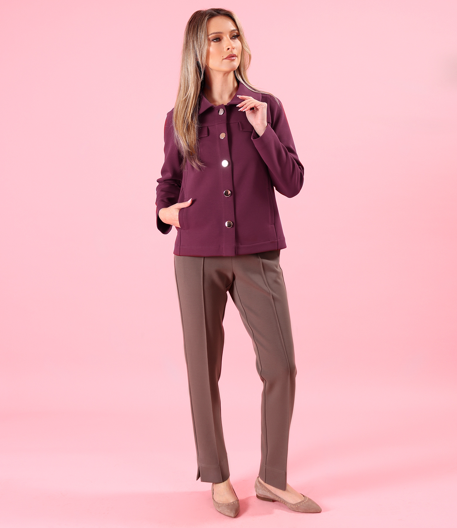 Casual outfit with pants and jacket made of scuba fabric with cotton