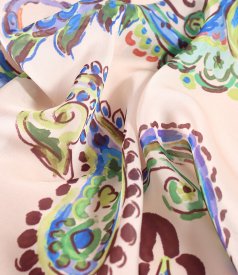 Elegant long dress with side slits